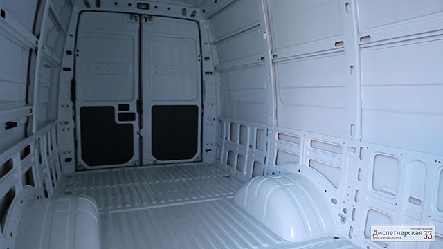 Цельнометаллический кузов грузового автомобиля